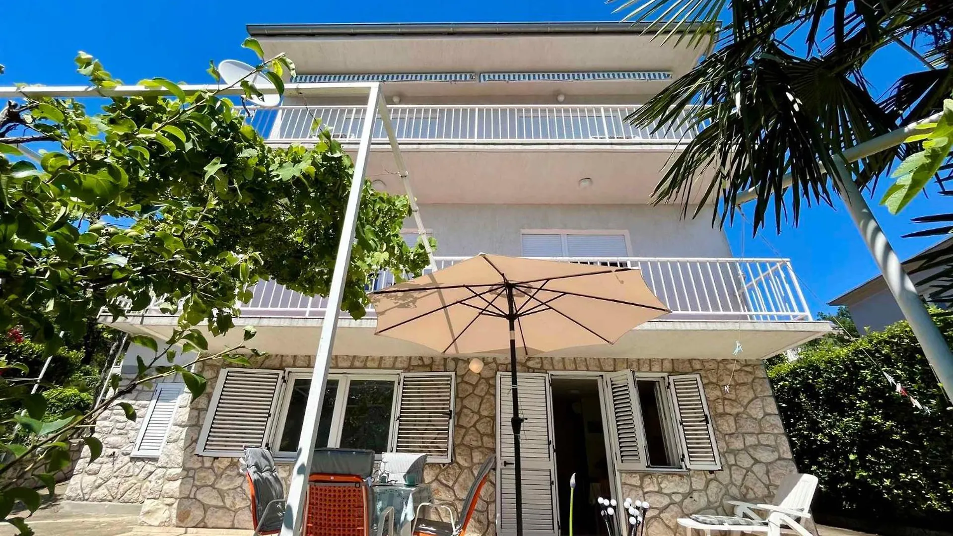 Apartments In Dramalj 43208 Croatia