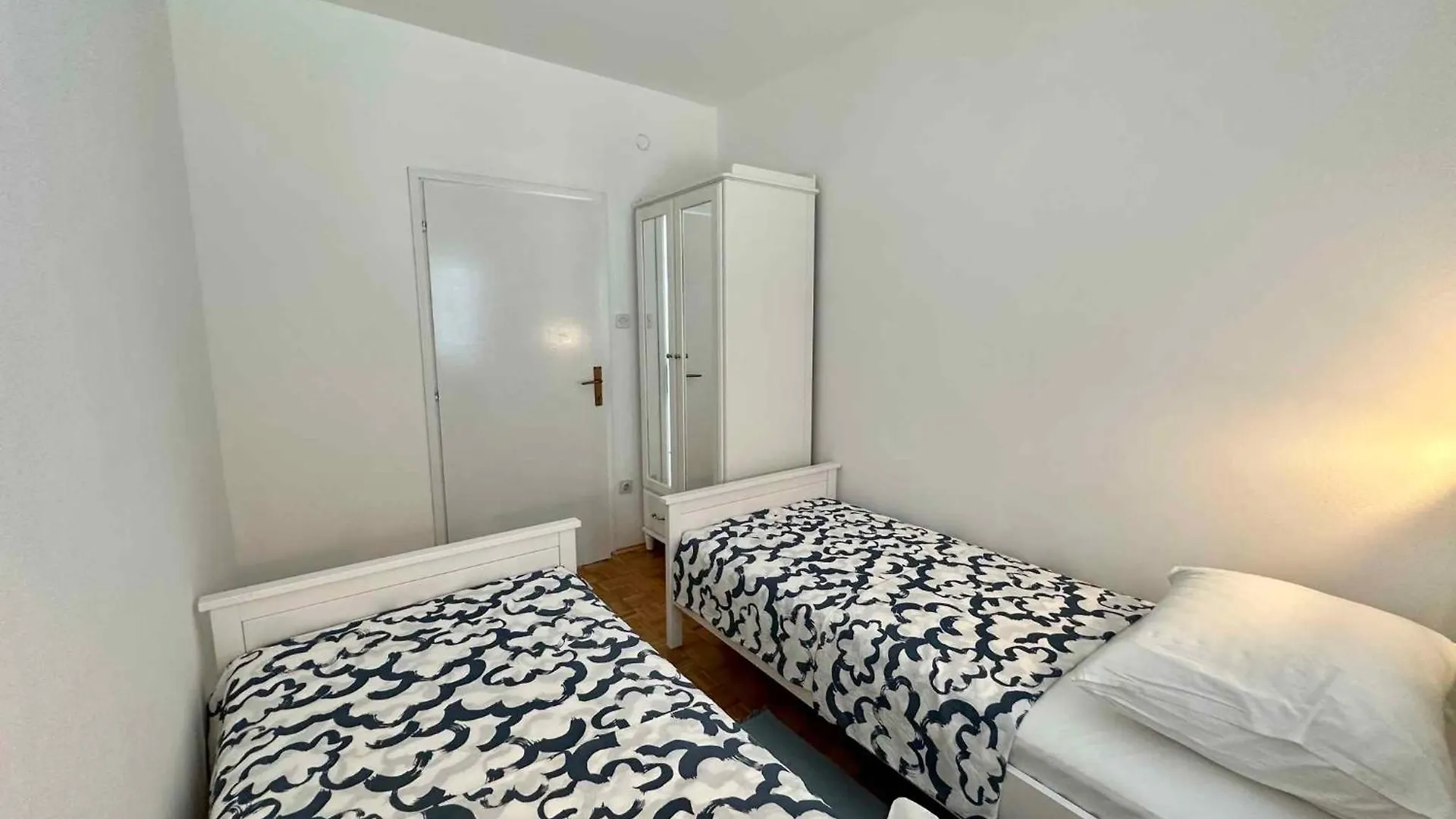 Apartments In Dramalj 43208