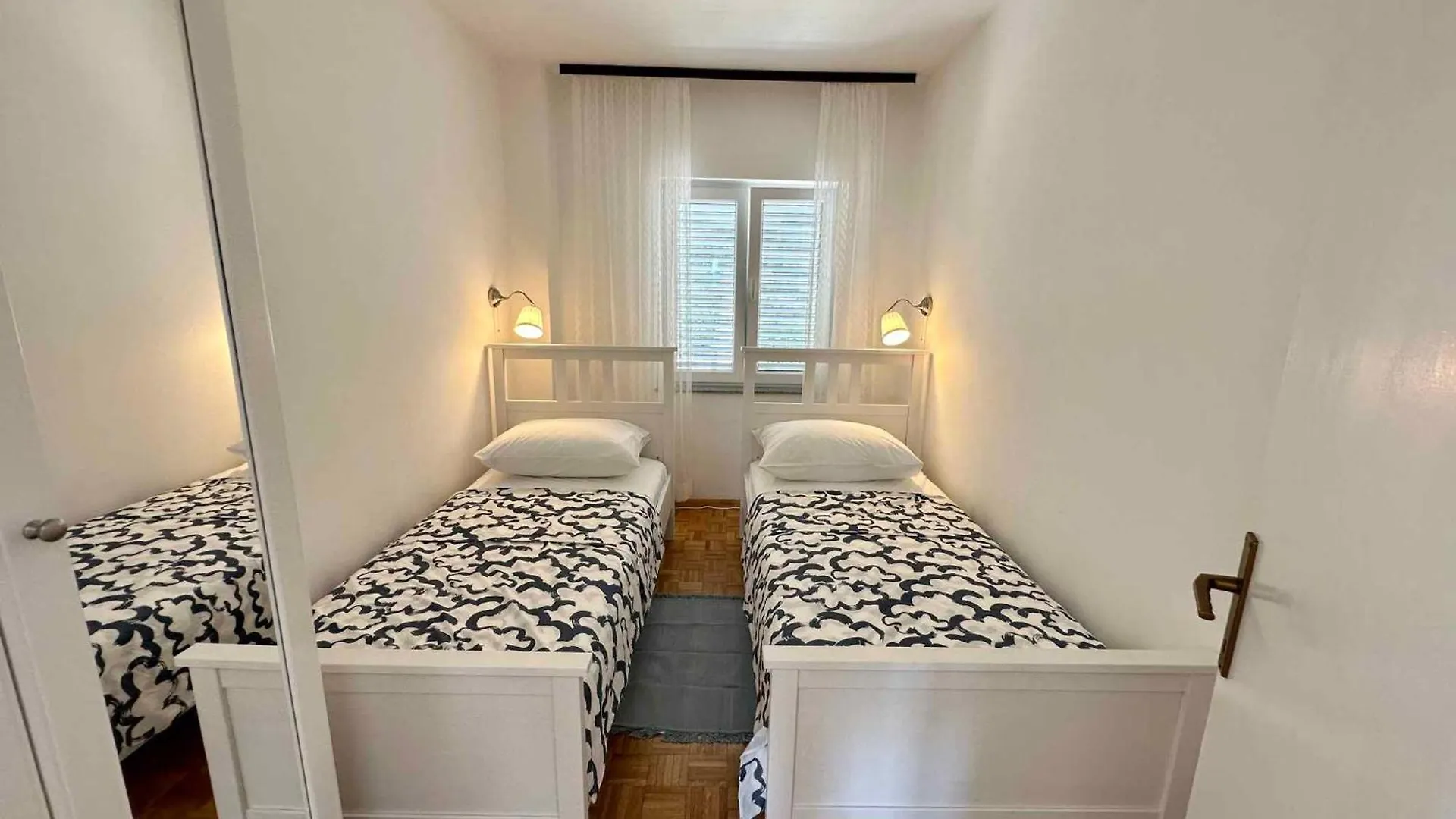 Apartments In Dramalj 43208