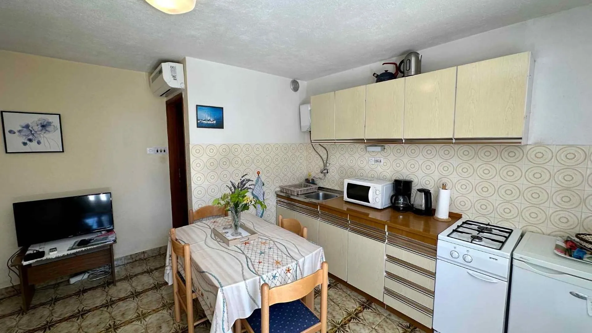 Apartments In Dramalj 43208 Croatia