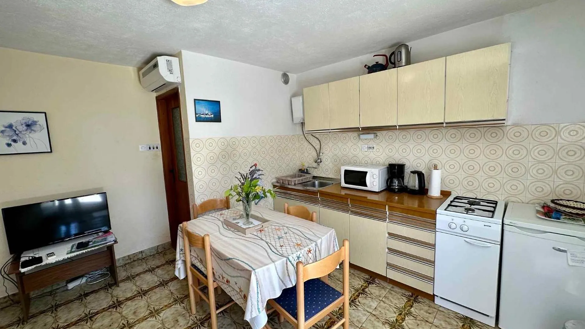 Apartments In Dramalj 43208